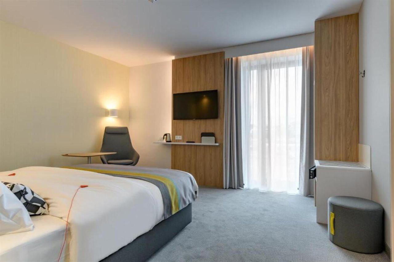 Holiday Inn Express - Fulda By Ihg Exterior photo