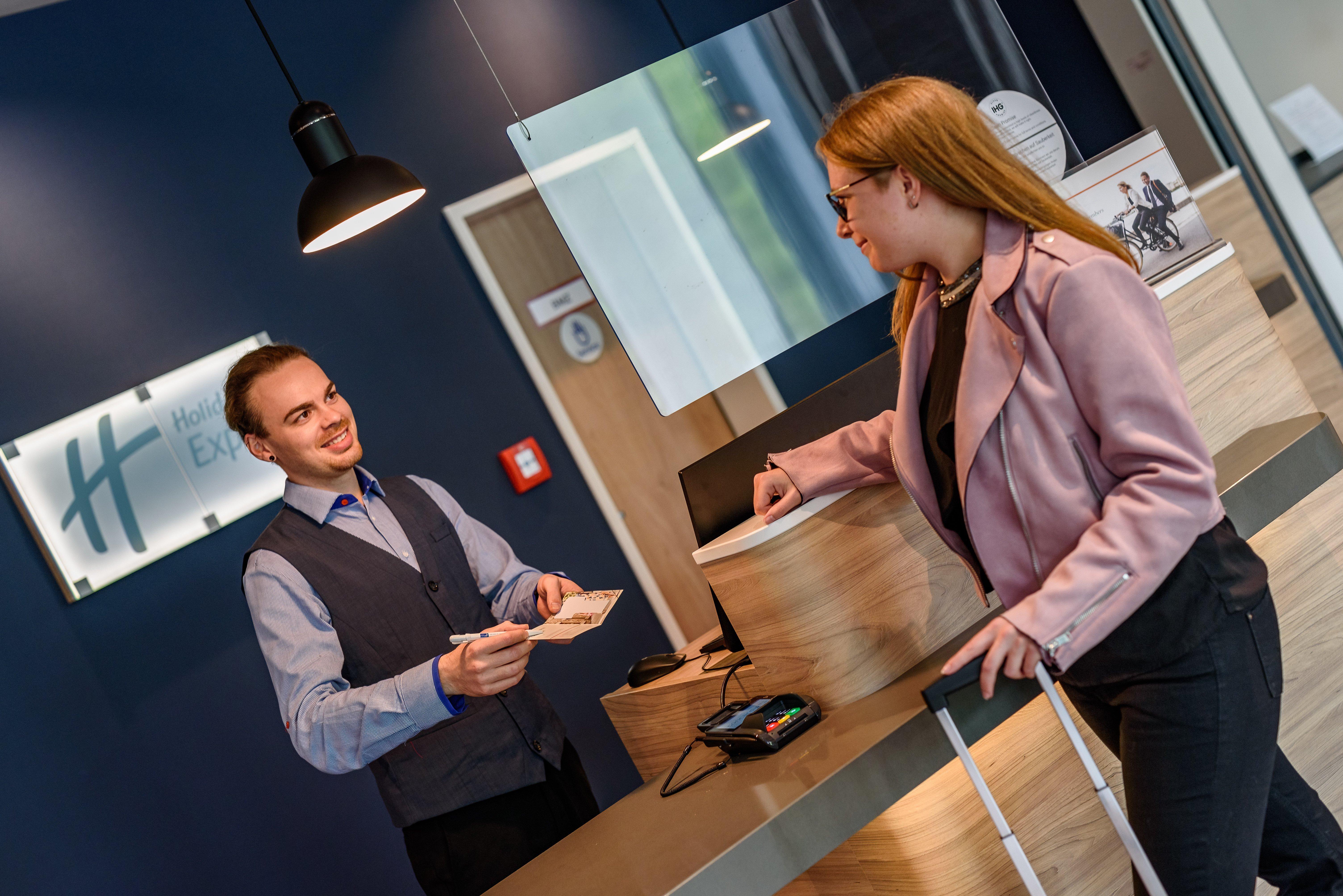 Holiday Inn Express - Fulda By Ihg Exterior photo